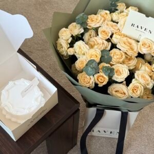 بوكيه ورد بيبي روز بيج مع كيك